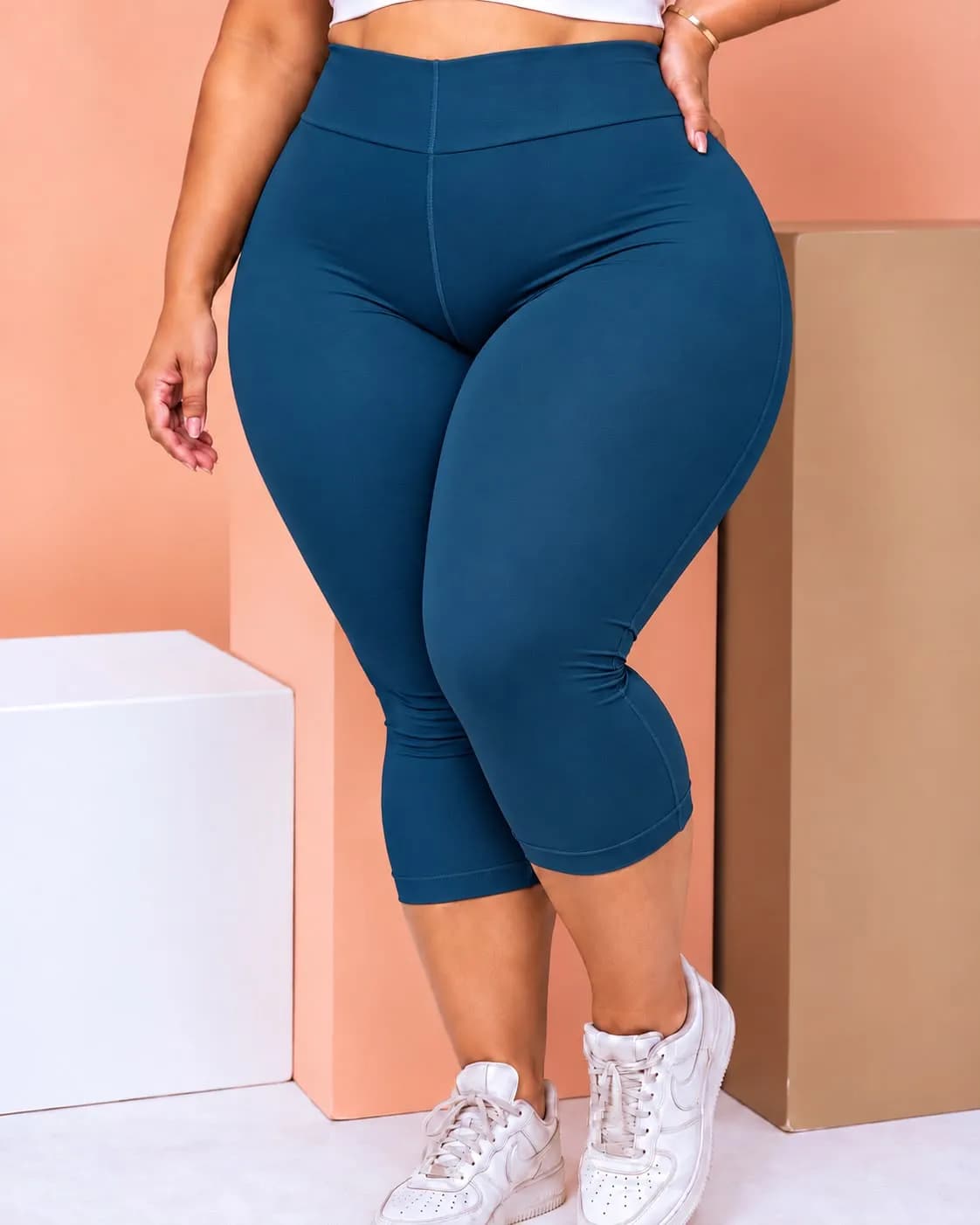 CAPRI  LISO - PLUS SIZE
